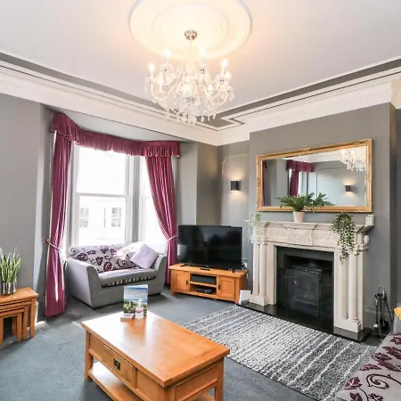 Castle View Holiday home *